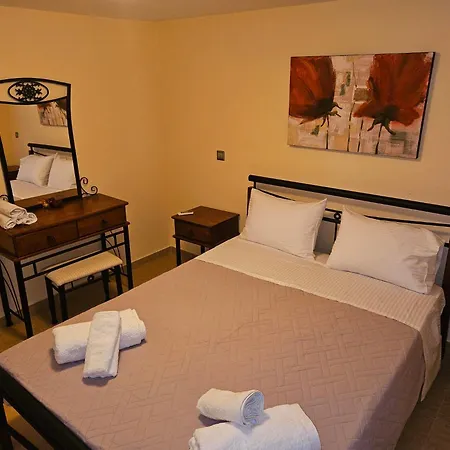 Guest House Mary * Porto Heli